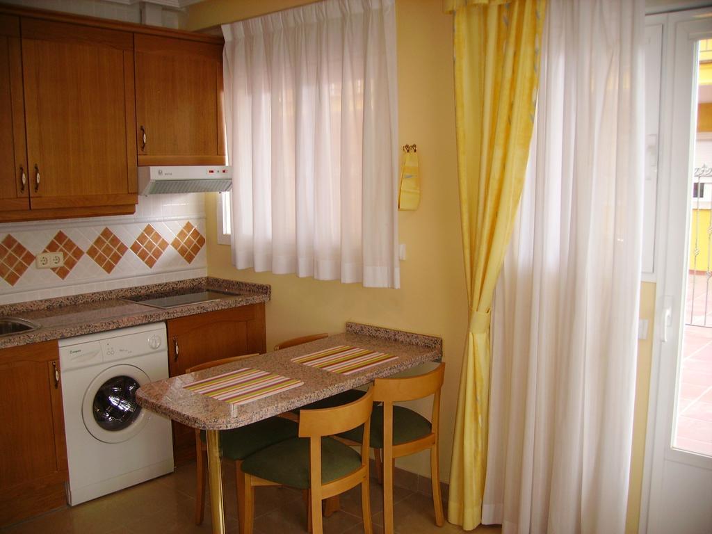 Las Olivas- Borox Aparthotel Seseña Nuevo Екстериор снимка